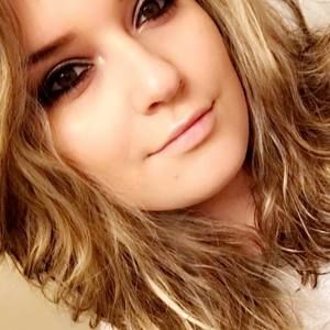 Meet your Posher, Corrisa